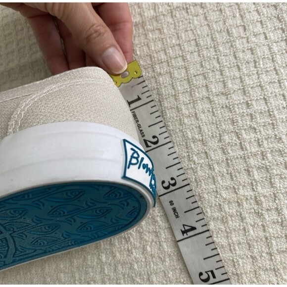 Blowfish Malibu Sneakers Maxine Womens Size 9M Beige White Shoes Lace Up Pull On - Picture 12 of 12